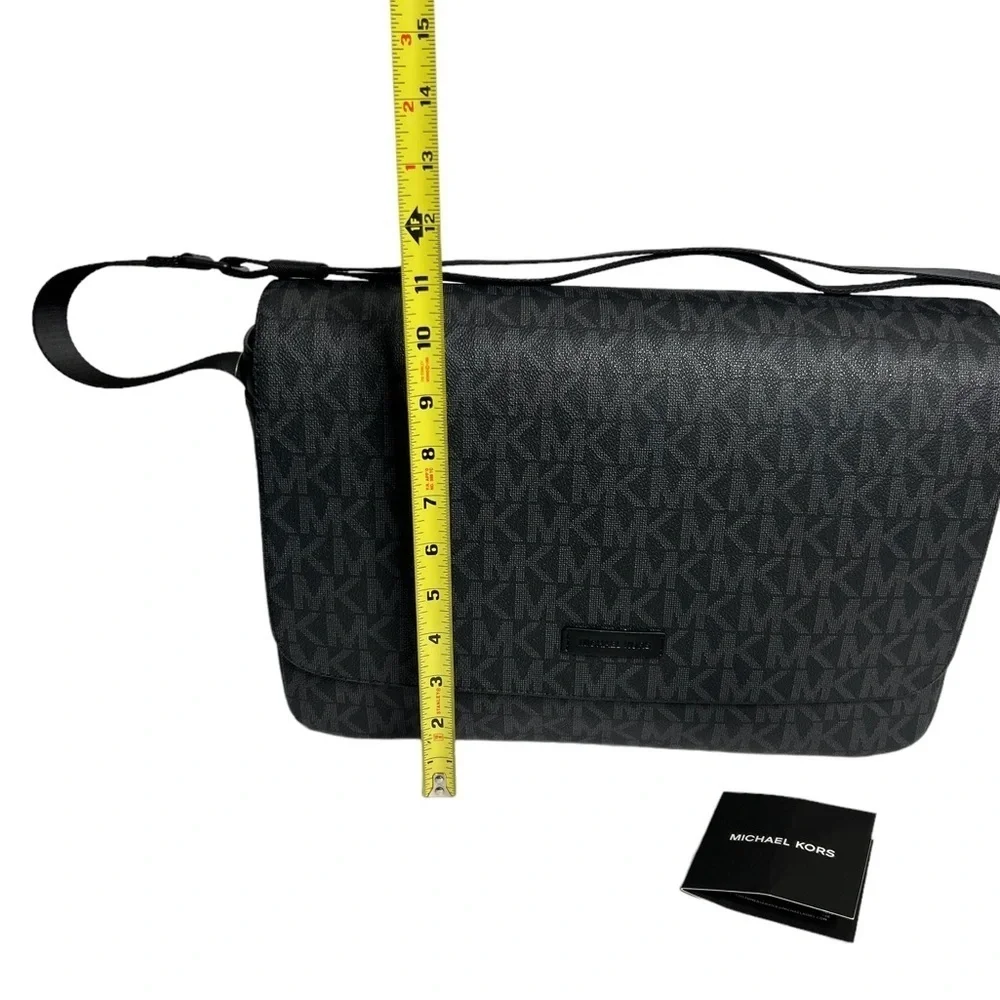 Michael Kors Men’s Everett Flap Messenger Crossbody Bag